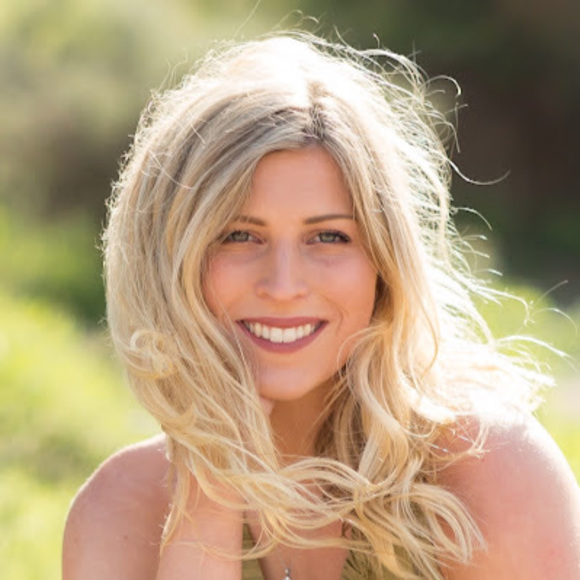 Meet your Posher, Jacelyn - Picture 1 of 1